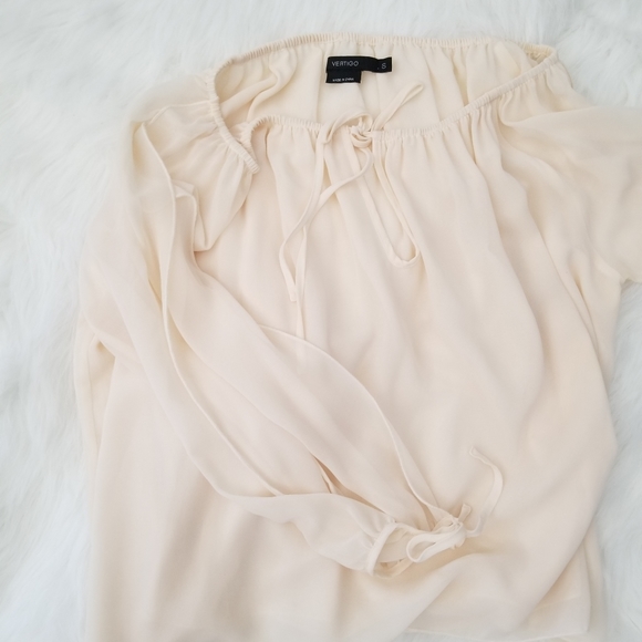 Top - Picture 1 of 4